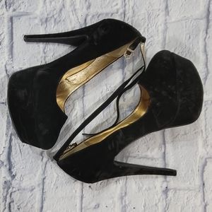 ‼️SOLD‼️ 
🚨CUSTOM WORK IN PROGRESS!! Black Suede High Heels